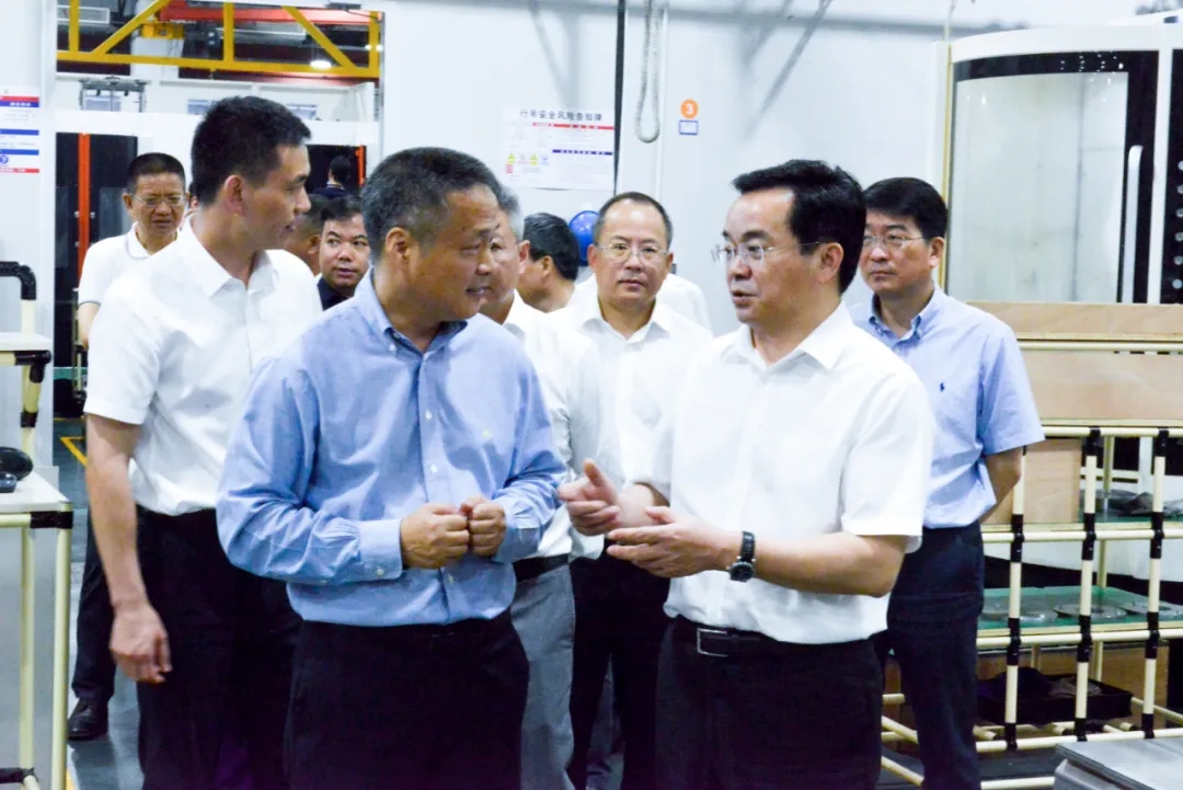 1594696969132628.jpg 640.webp.jpg